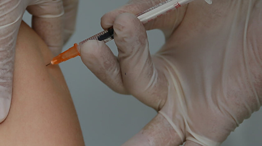 İstanbuldaki organize sanayi bölgelerinde mobil aşı uygulamasına başlandı
