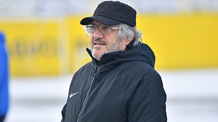 Teknik direktör Mustafa Reşit Akçay hastaneye kaldırıldı