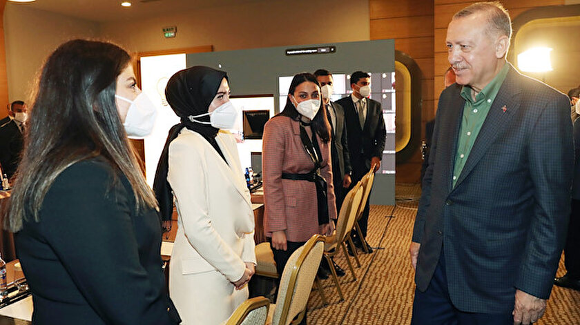 Cumhurbaşkanı Erdoğandan aşı çağrısı: Vakaları çift haneye düşürmeliyiz