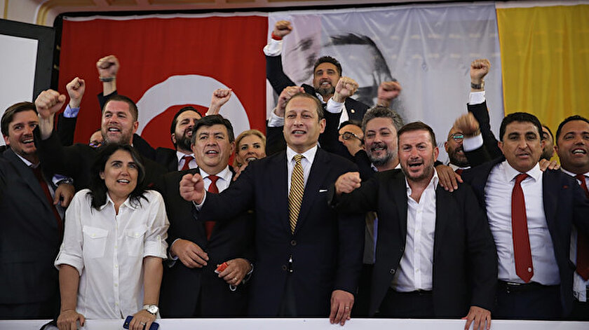 Galatasarayda operasyon başlıyor: 12 futbolcunun transferi Fatih Terimi bekliyor