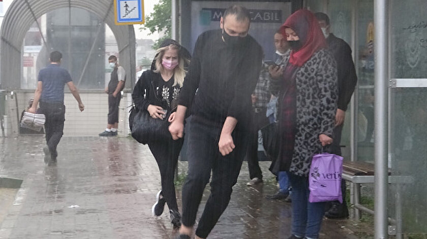 Meteorolojiden 10 ile yarın için kuvvetli sağanak uyarısı
