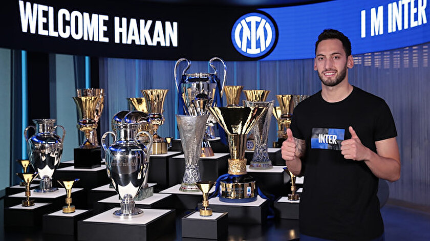 Hakan Çalhanoğlu: Emre Belözoğlu bana kulüp hakkında güzel şeyler söyledi