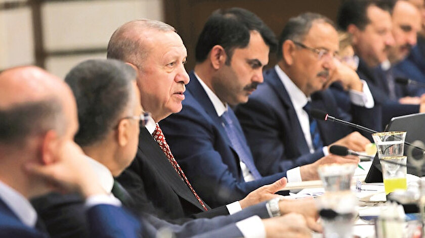 Erdoğandan AK Partili belediye başkanlarına talimat: İhaleleri canlı yayınlayın
