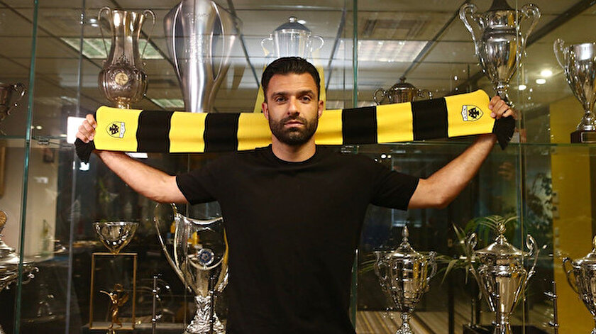 Georgios Tzavellas AEKya transfer oldu