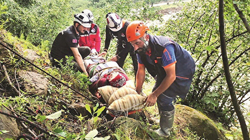 Sel yıktı geçti: Düzce, Sakarya ve Zonguldak’ta dereler taştı