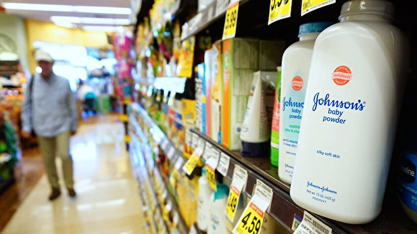 Johnson and Johnson içinde benzen olduğu tespit edilen bazı güneş kremlerini piyasadan toplattı