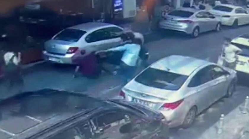 İstanbul haber.. Gaspçılara 3 milyon lirayı kaptırmayan 2 çalışana 20 bin dolar ödül