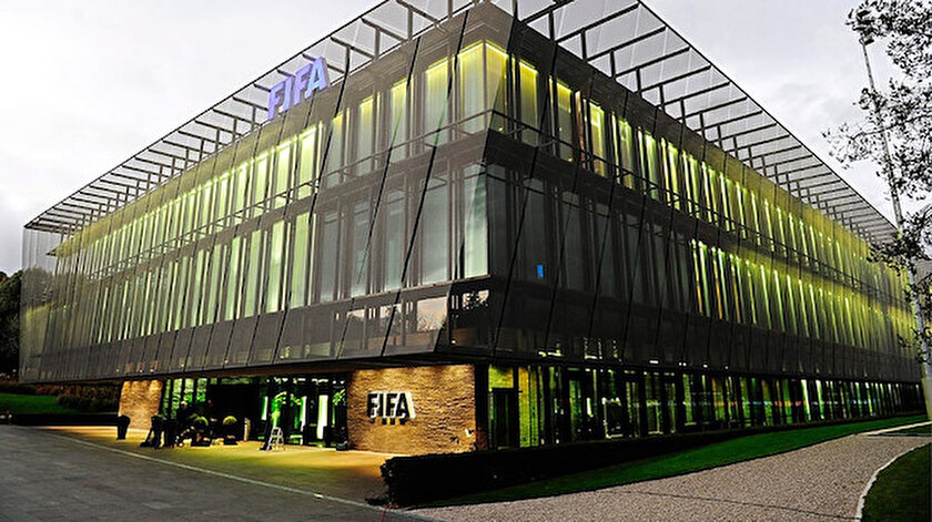 İtalyan ekibi Speziaya dört dönem transfer yasağı getirildi