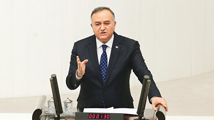 MHP Grup Başkanvekili Erkan Akçay Millet İttifakı’nın gizli ortağı HDP’nin son dönemdeki çıkışlarına vurgu yaptı: Beyaz Saray ve Pensilvanya aralarını bulur