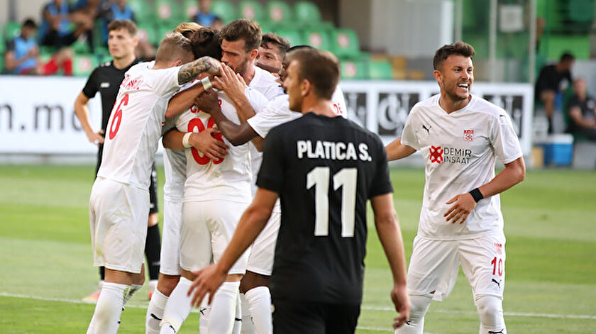 Sivasspor tur için avantaj yakaladı