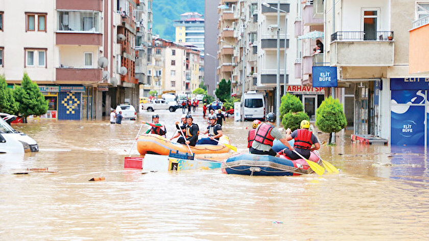 8 gün sonra yine aynı manzara: Rize ve Artvin sele teslim