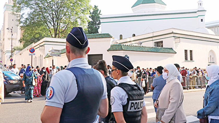 Fransanın 28 Şubatı: İki imam görevden alındı