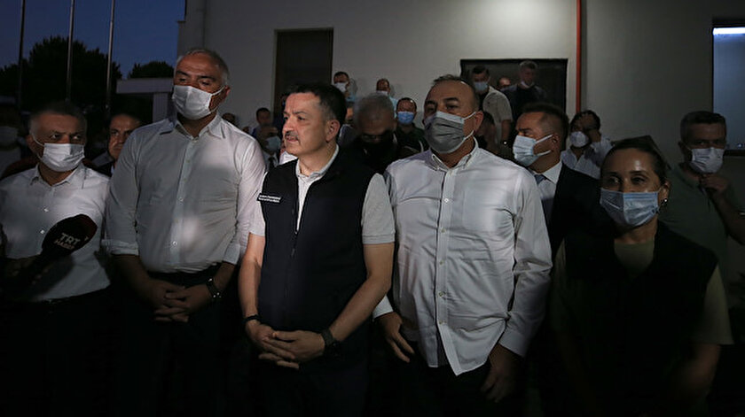 Bakan Bekir Pakdemirli: Manavgattaki yangından etkilenenlerden ikisi hariç hepsi taburcu oldu