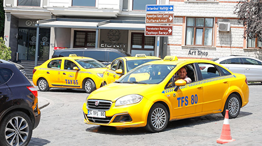 İstanbullunun taksiyle imtihanı bitmiyor: Hava parası alıyorlar!