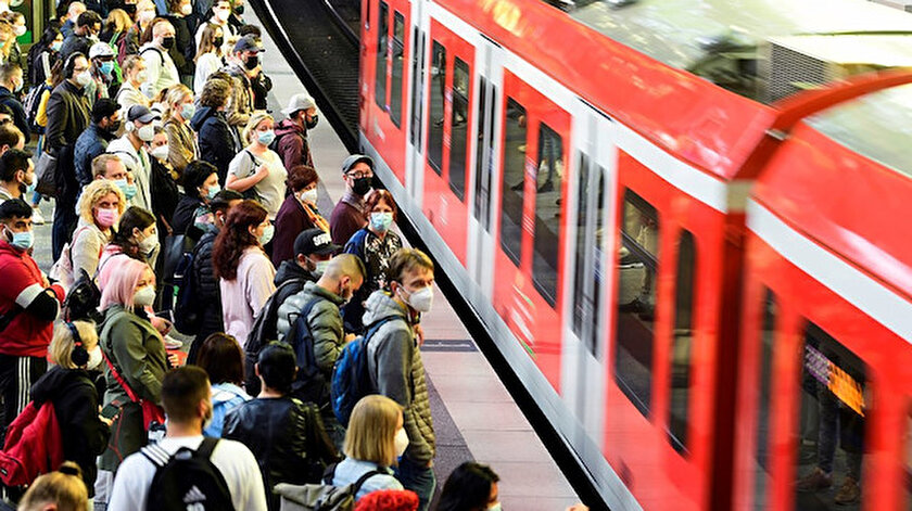 Alman makinistler greve gitti istasyonlar doldu taştı: Usanmış durumdayız
