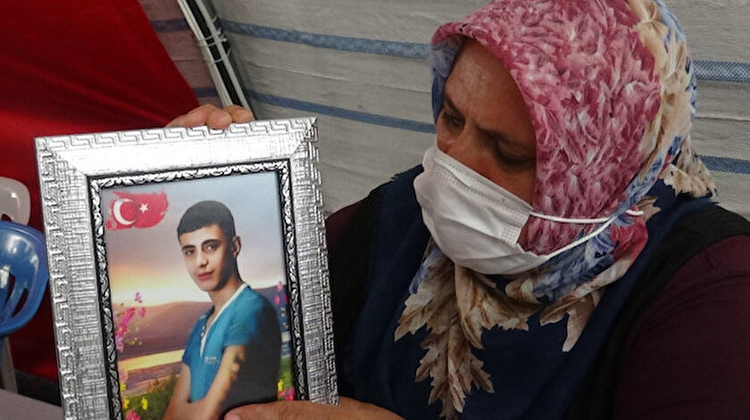 Evlat nöbetindeki anne Güzide Demir: Oğlum kaçmak isterken PKK’lılar onu yakalayıp yaktı