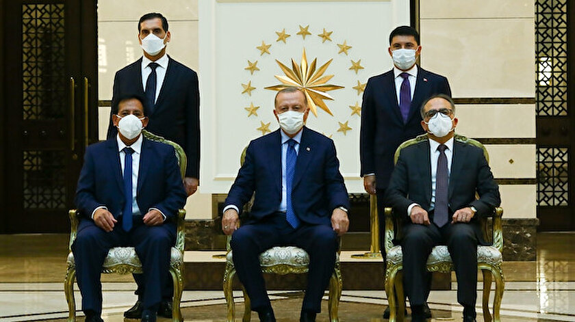 Üç ülkenin büyükelçisinden Cumhurbaşkanı Erdoğana güven mektubu