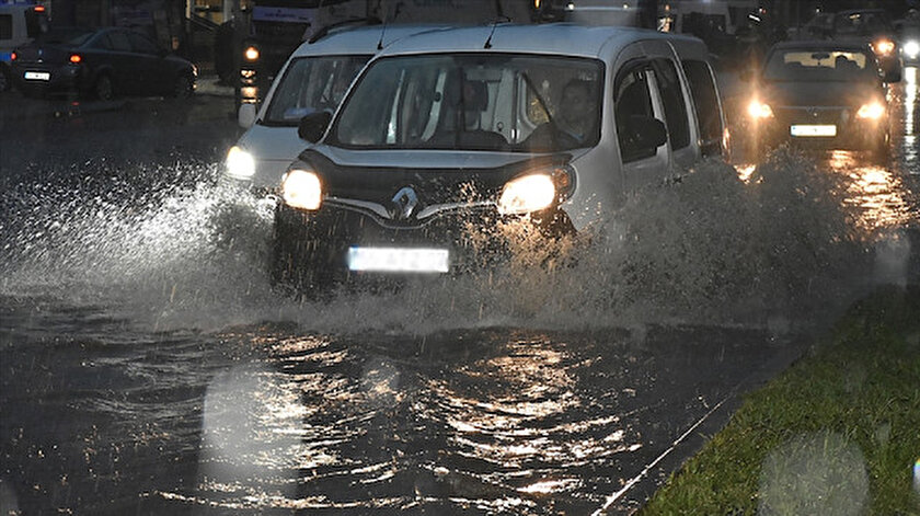 Meteorolojiden Batı Karadeniz için sel uyarısı