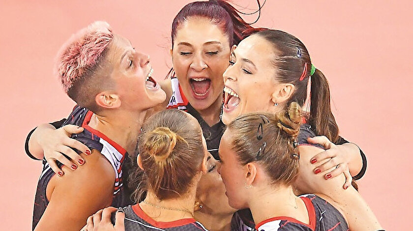 Final için parkede