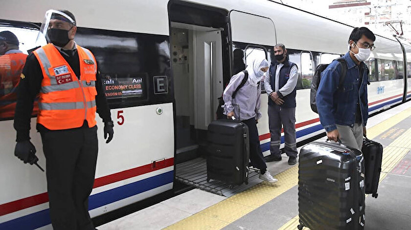 Aşısız yolculara şehirlerarası tren seyahatlerinde test zorunluluğu