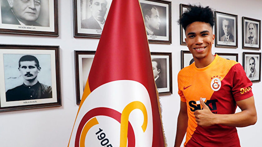 Gustavo Assunçao idolünün takımına transfer oldu