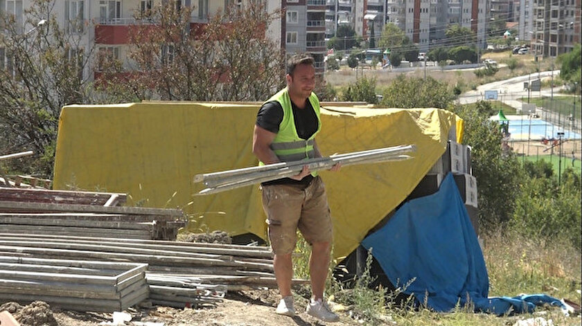 Edirnede okul müdüründen örnek davranış: Öğrencilerine ayakkabı alabilmek için amelelik yapıyor