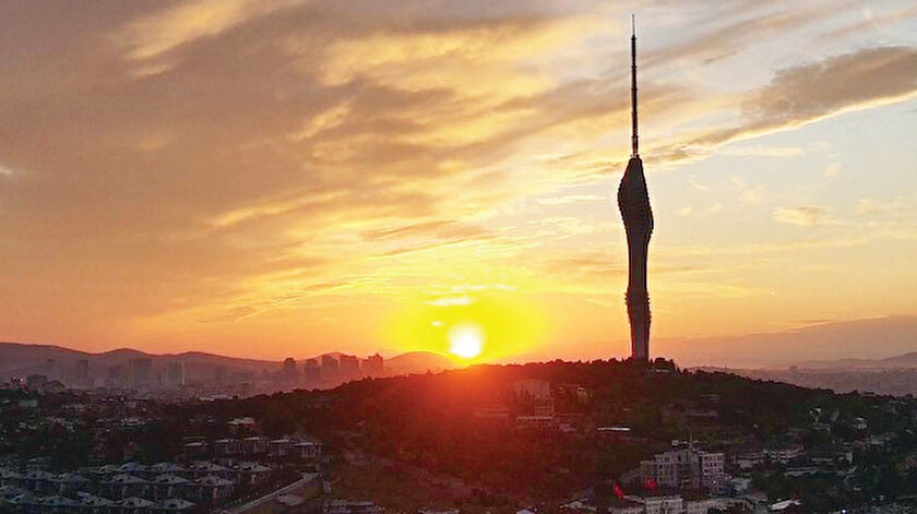 İstanbul’un simgesi kızıl gün doğumu