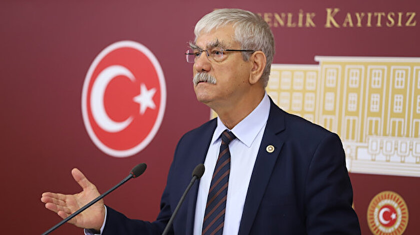 CHPli Kani Bekodan çıplak semazen gösterisine tepki gösterenlere hakaret: Yobaz ve sapkınlar