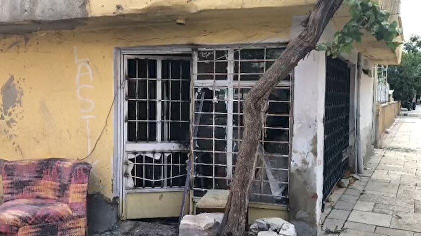 Denizlide korku dolu anlar: Yanan evde mahsur kalan kadın kapı açılmayınca az daha için ölüyordu