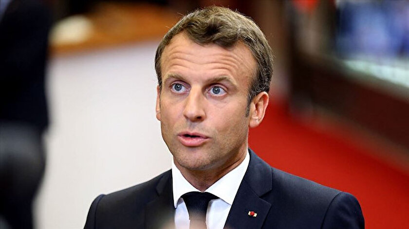 Emmanuel Macron&#39;un sağlık kartı sosyal medyaya sızdı - Yeni Şafak