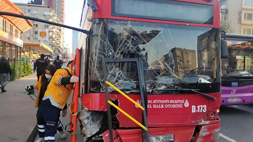 Beşiktaşta kadın yolcunun öldüğü otobüs kazasında şoförden skandal savunma: 3-5 saniye telefona baktım