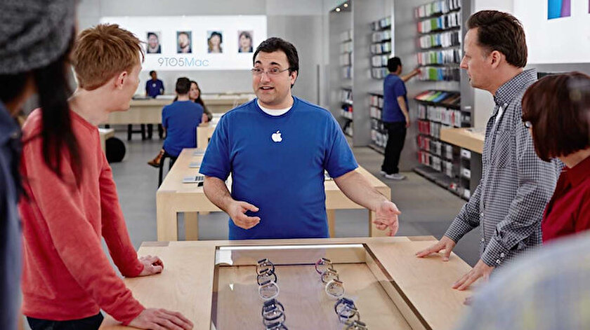 ABDli dev teknoloji şirketi Apple çalışanlarına bin dolar ikramiye verecek