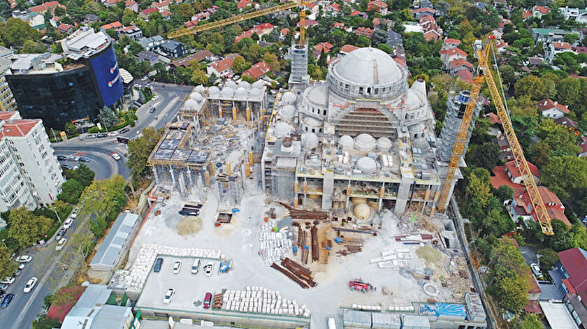 Barbaros Hayrettin Paşa Camii yükseliyor