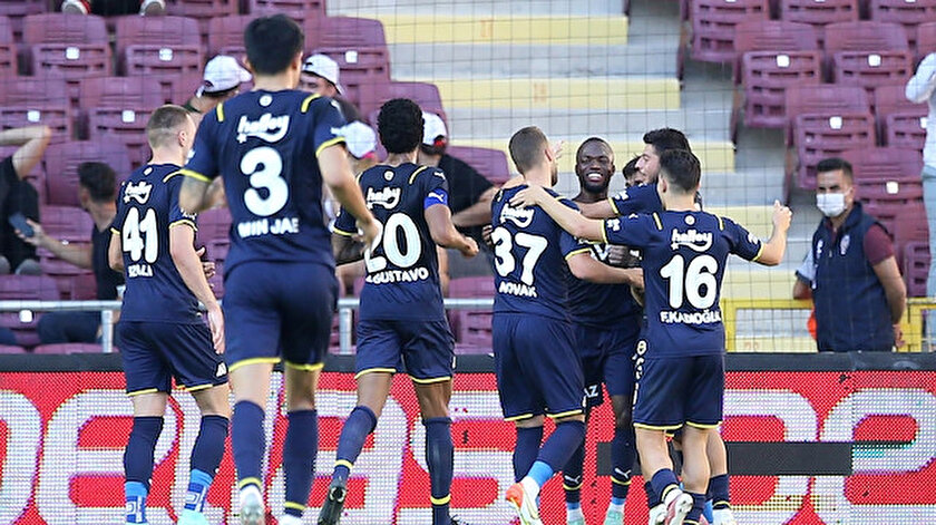 Fenerbahçede Hatayda zirveye yerleşti