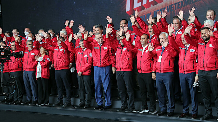 Selçuk Bayraktar güzel haberi TEKNOFEST kapanış konuşmasında duyurdu: 2022de Samsun’da buluşmak üzere