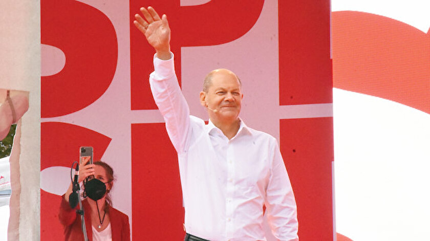 Almanya başbakanını arıyor: SPDnin adayı Scholz önde, Almanyadaki seçim sonuçları