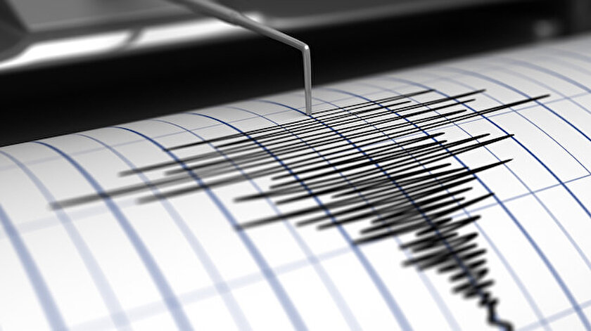 Komşu sallandı: Yunanistanda 5 büyüklüğünde deprem