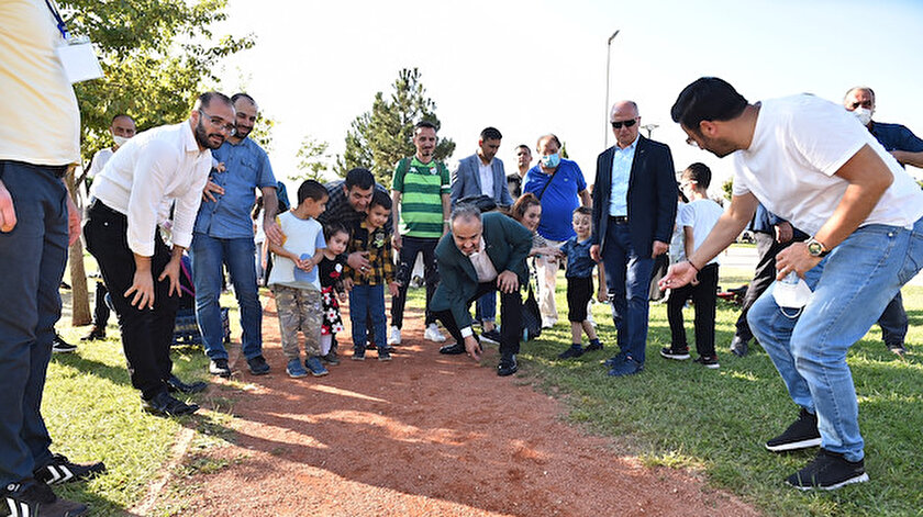 Sokakta oyun bir başka güzel