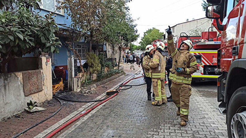Son dakika... Esenyurtta faciadan dönüldü: Yangın 3 apartmana sıçradı