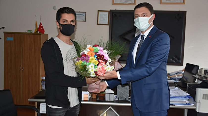 Tepkilerin odağındaki Kaymakam Mehmet Faruk Saygın öğretmen Burak Kılıçtan özür diledi
