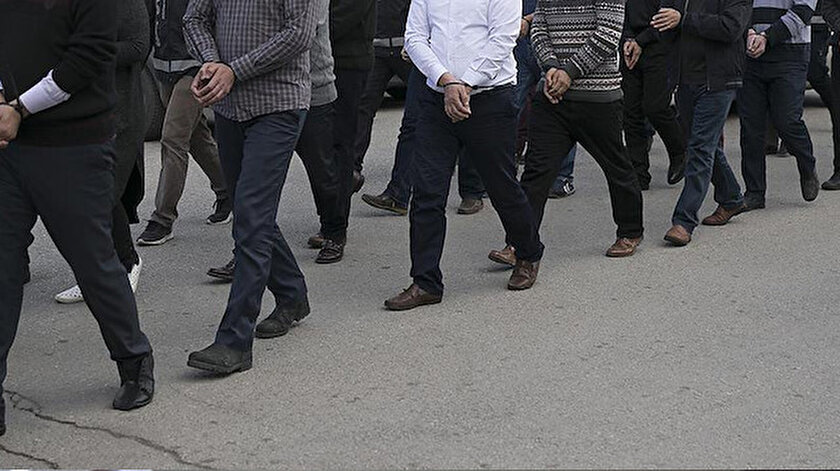 Halı saha şifresiyle toplanan FETÖnün adliye yapılanmasına operasyon