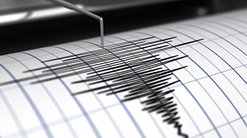 İranda 5.4 büyüklüğünde deprem