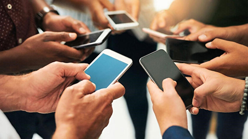Turkcell ve Vodafone hat kullananlar dikkat: Arama ve mesajlara tavan ücret geldi