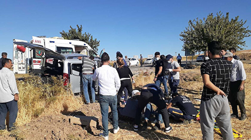 Taziyeye giden aile kaza yaptı: Bir kişi öldü 4 kişi yaralandı