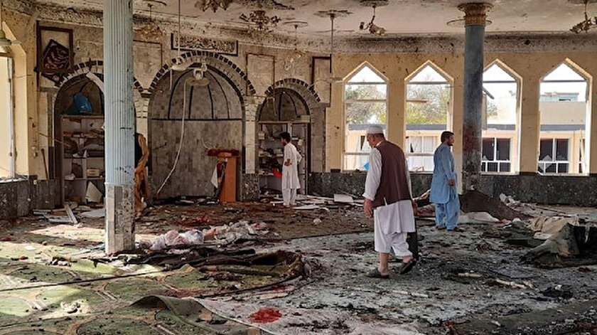 Afganistanda cuma namazı sırasında camiye bombalı saldırı: Ölü ve yaralı sayısı 100ü geçti
