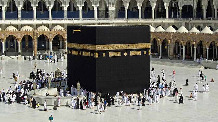 Suudi Arabistan iki doz aşı olanlara umre izni verecek