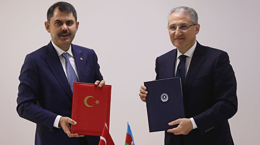 Bakan Kurum Azerbaycanda: Çevre koruma alanında çalışma programı için imzalar atıldı