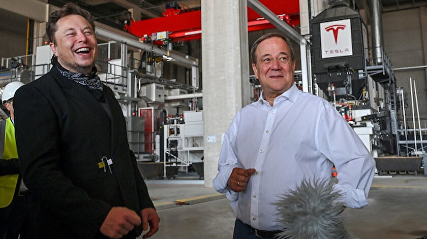 Elon Musktan sınırları zorlayan açıklama: 40 yıl içinde Marsta Tesla fabrikaları kuracak