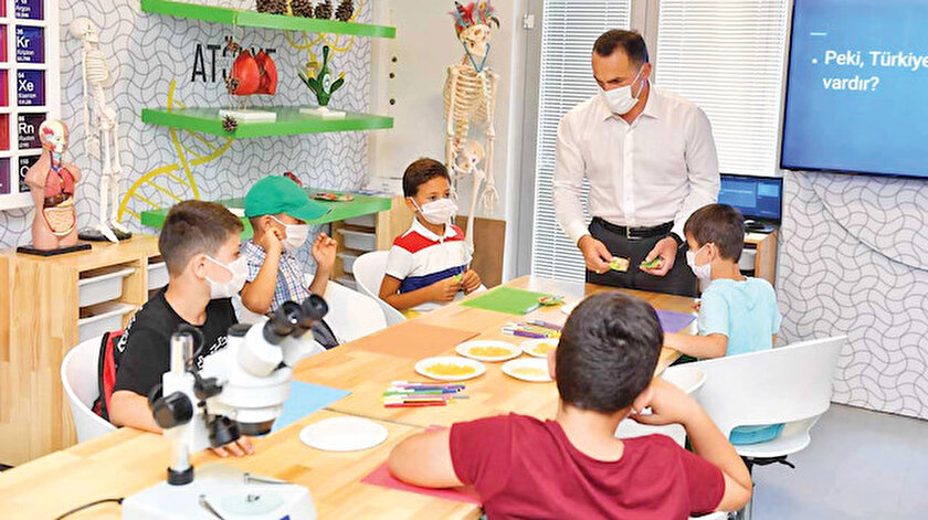 Minik matematikçiler Beyoğlu’nda iş başında