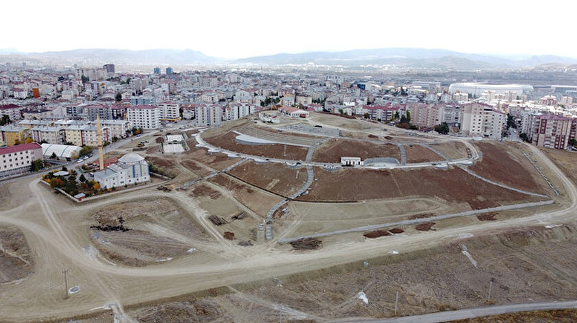 Yumurtatepe Bölge Parkı gün yüzüne çıkmaya başladı